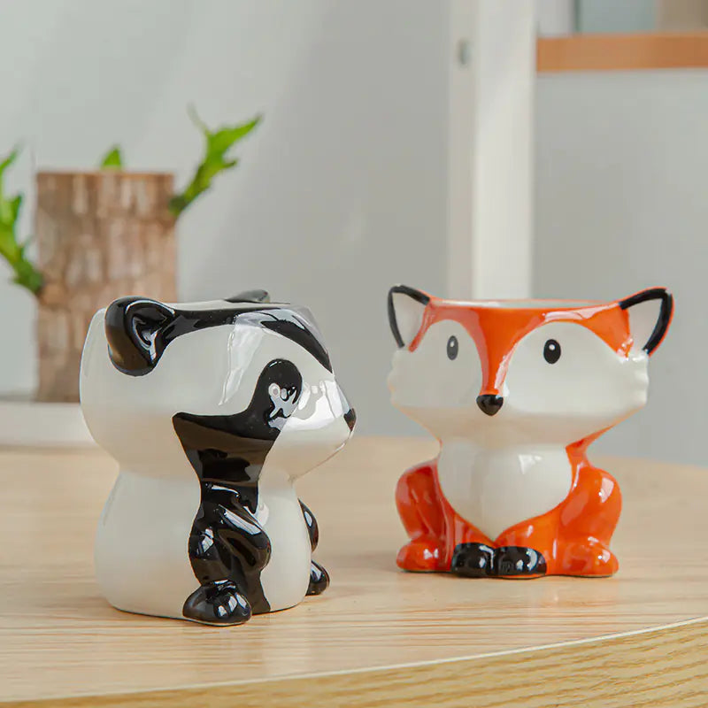 Liora Nordic Ceramic Animal Flower Pots — Decorative Planters for Indoor & Outdoor Use